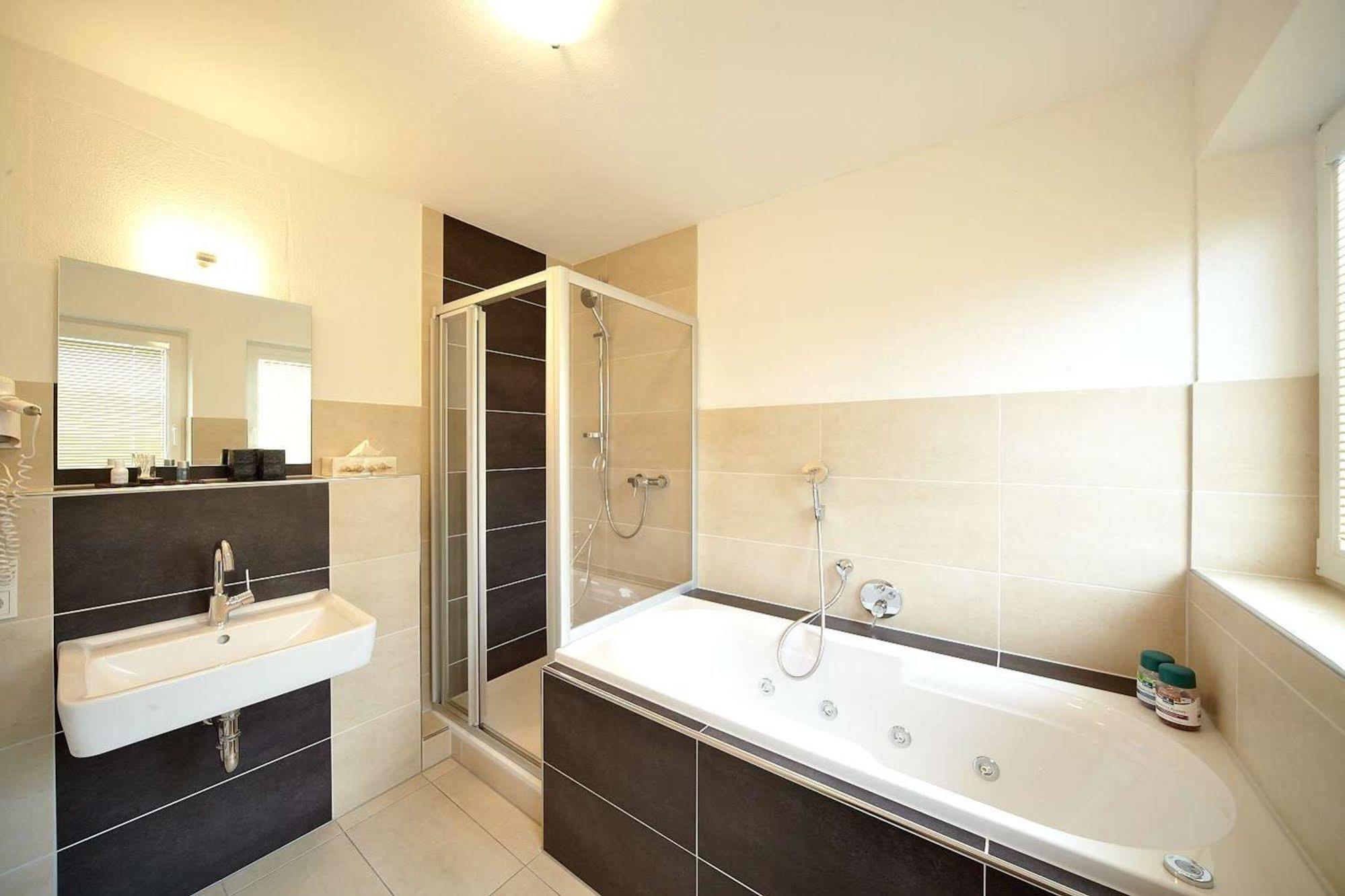 Christiana'S Wein & Art Hotel Bernkastel-Kues Zewnętrze zdjęcie